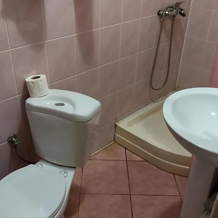 Деревянный коттедж квасный Кобылецкая Поляна