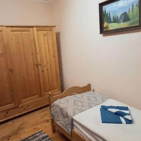 Kvasnyi Alojamento de Turismo Selvagem Kobyletskaya Polyana