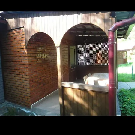 Kvasnyi Alojamento de Turismo Selvagem Kobyletskaya Polyana