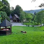 بيت خشبي Kvasnyi *