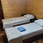 Kvasnyi بيت خشبي *