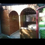 Kvasnyi بيت خشبي Kobyletskaya Polyana